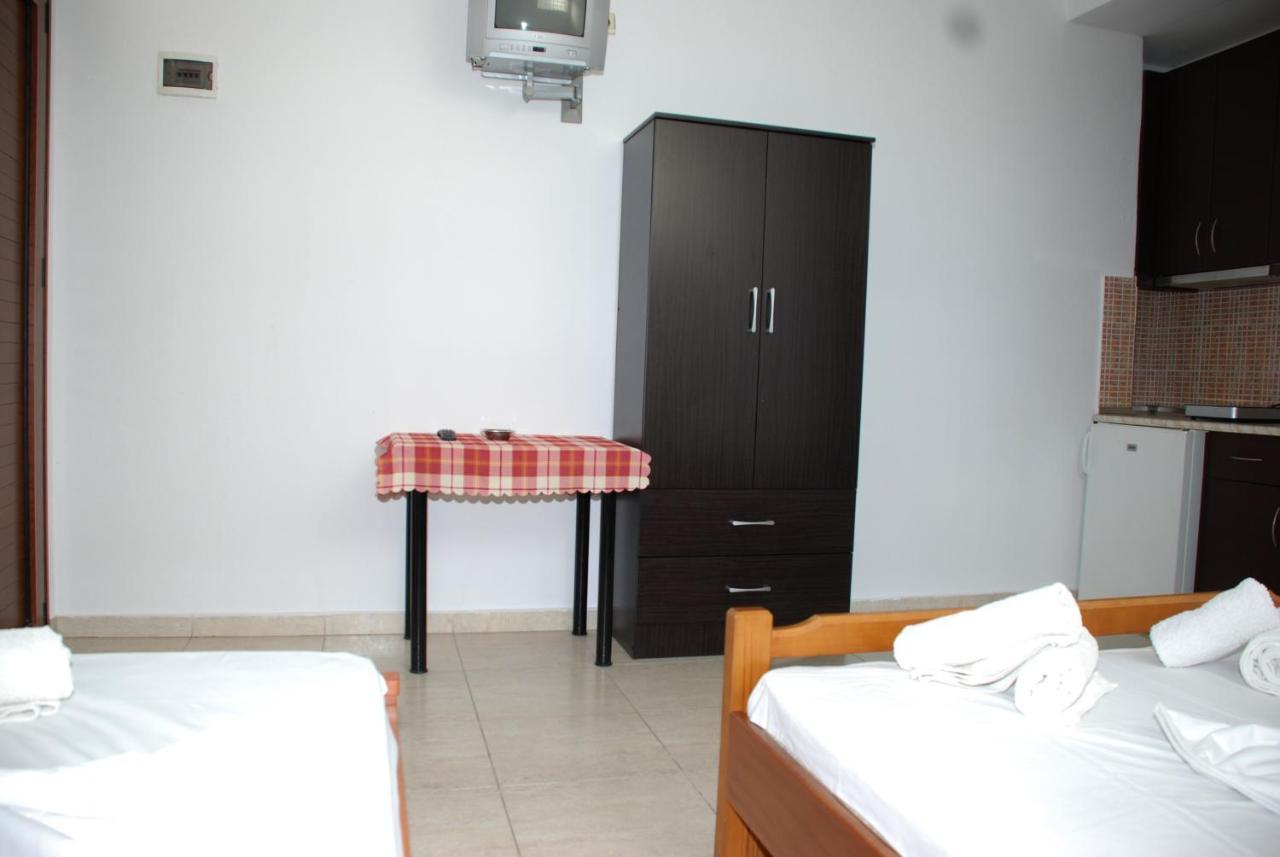 Vila Nikoleta Ierissos Bagian luar foto
